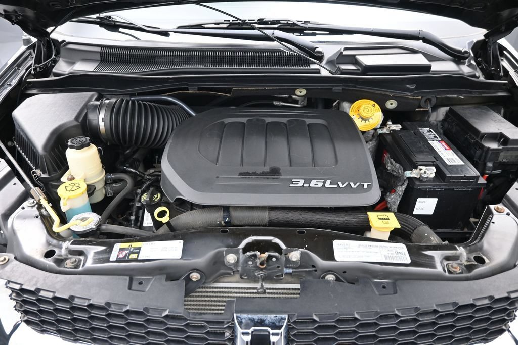 Used 2016 Dodge Grand Caravan SXT FWD image 38