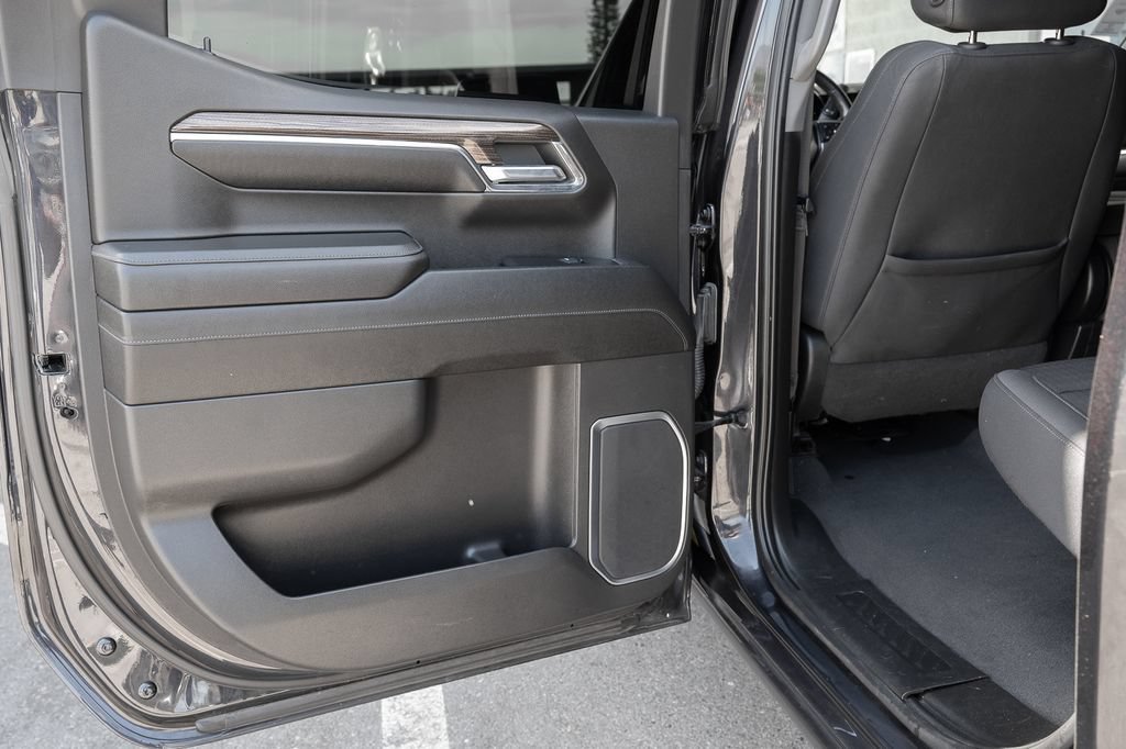 Used 2023 Chevrolet Silverado 1500 LT RWD image 35