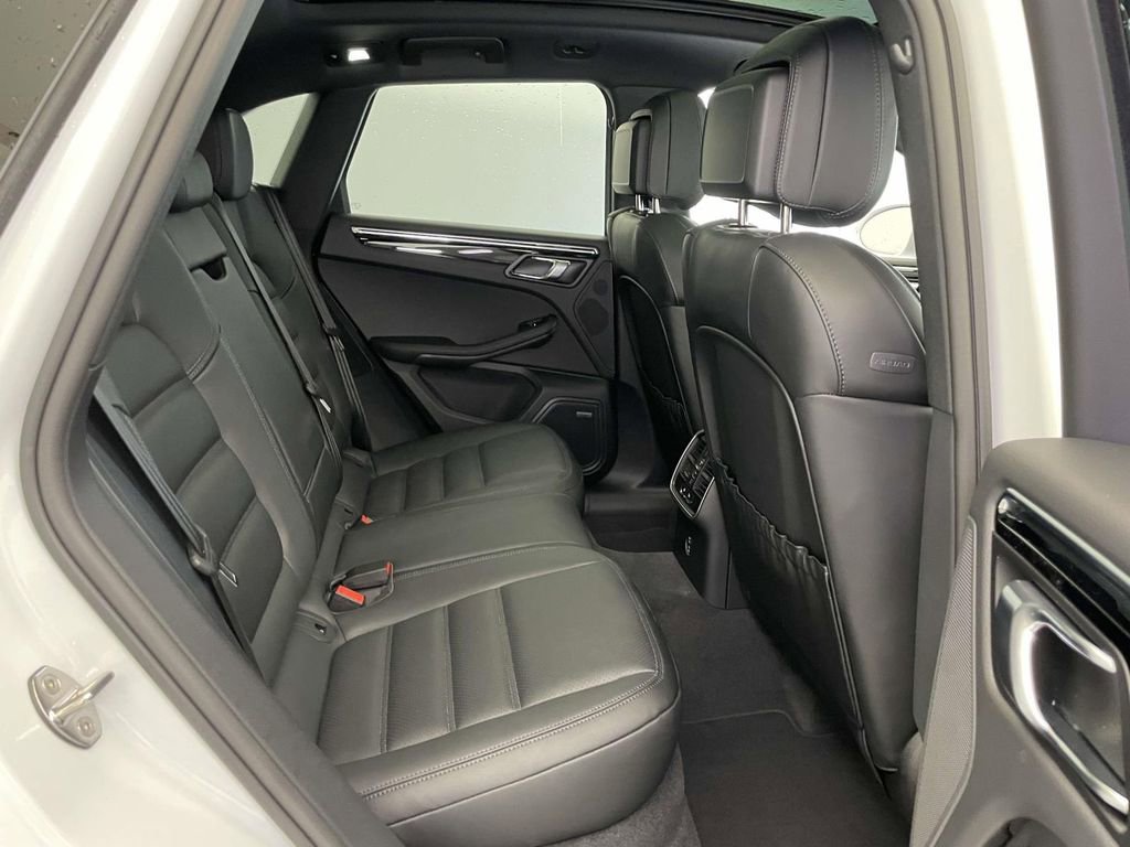 New 2026 Porsche Macan S image 21