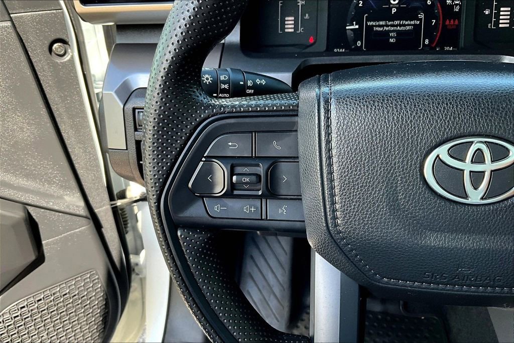 Used 2024 Toyota Tacoma SR5 AWD/4WD image 11