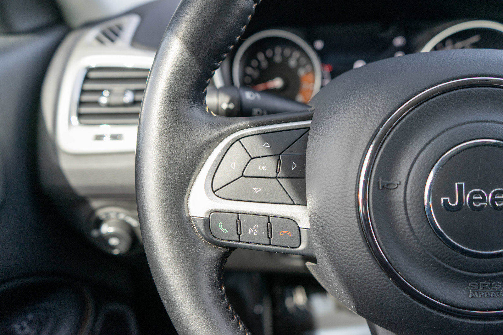 Used 2019 Jeep Compass Latitude w/ Popular Equipment Group image 23