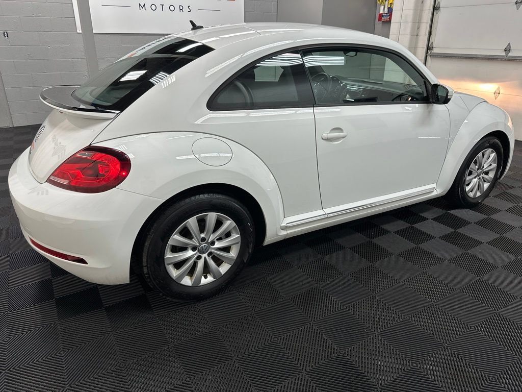 Used 2019 Volkswagen Beetle 2.0T S FWD image 11