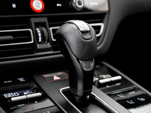 Certified 2025 Porsche Macan image 22