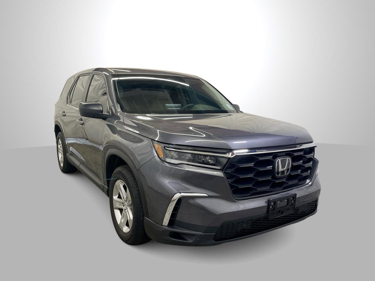 Used 2023 Honda Pilot LX image 1
