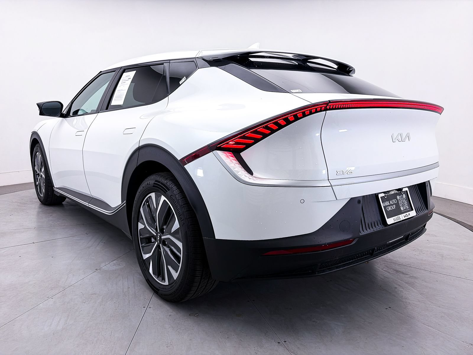 Certified 2022 Kia EV6 Light RWD image 14