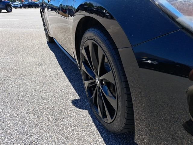 Used 2017 Nissan Maxima SR w/ Midnight Edition FWD image 4