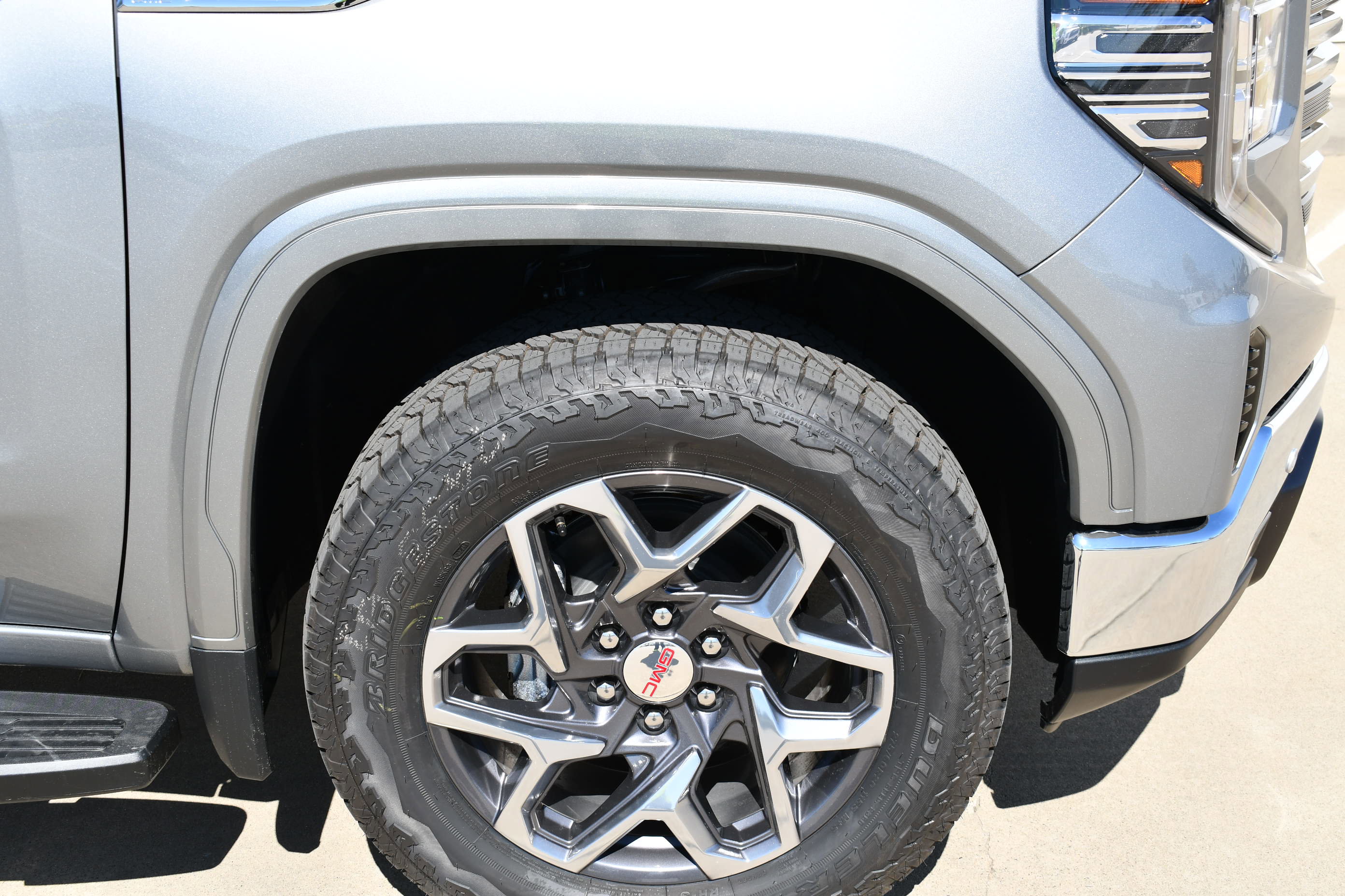 New 2026 GMC Sierra 1500 SLT w/ SLT Premium Plus Package image 13