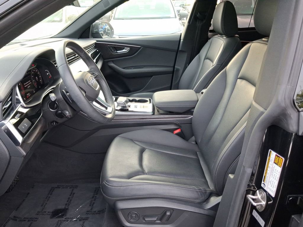 Used 2023 Audi Q8 Premium Plus w/ Premium Plus Package AWD/4WD image 13