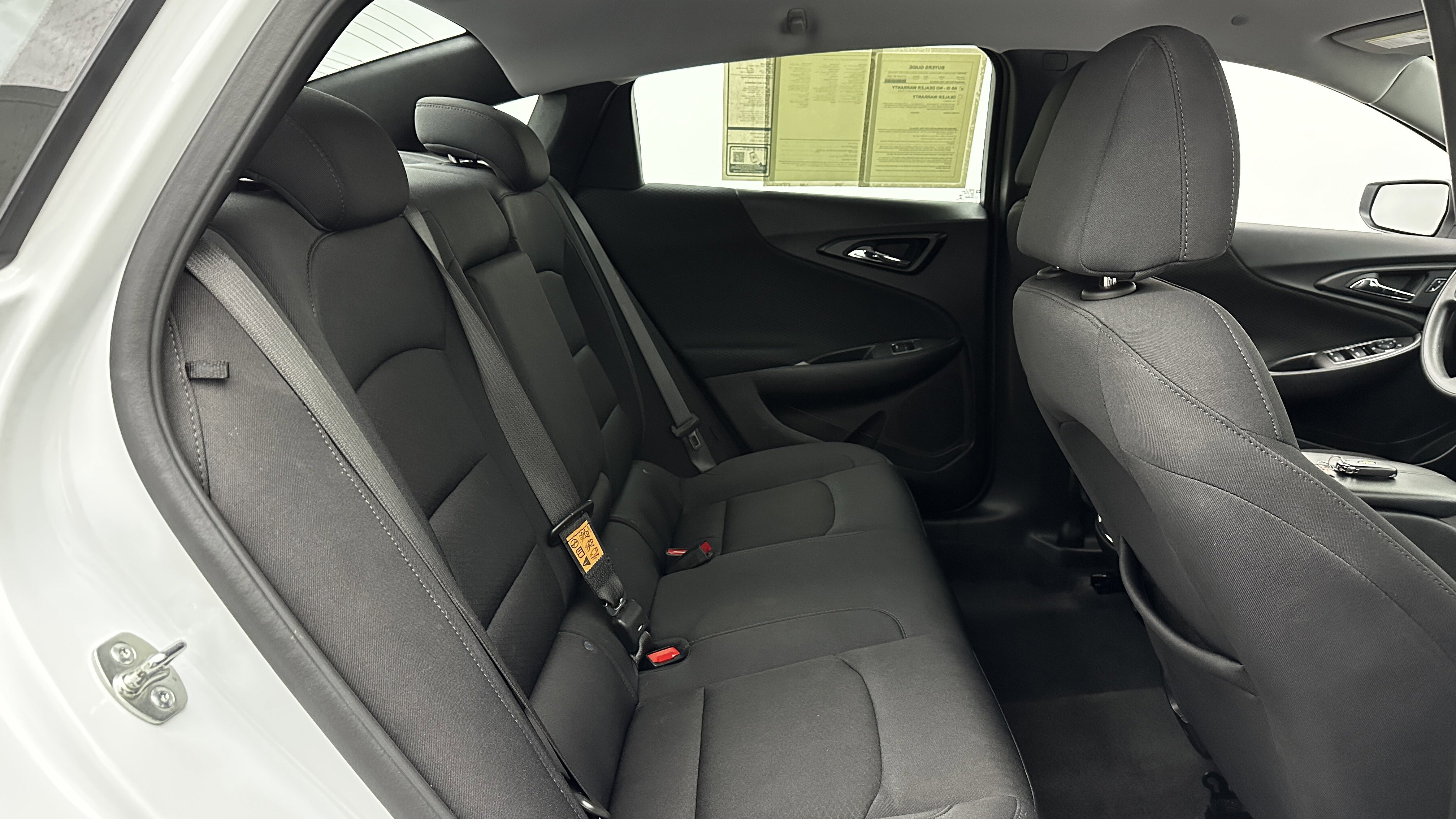Used 2025 Chevrolet Malibu LT FWD image 31