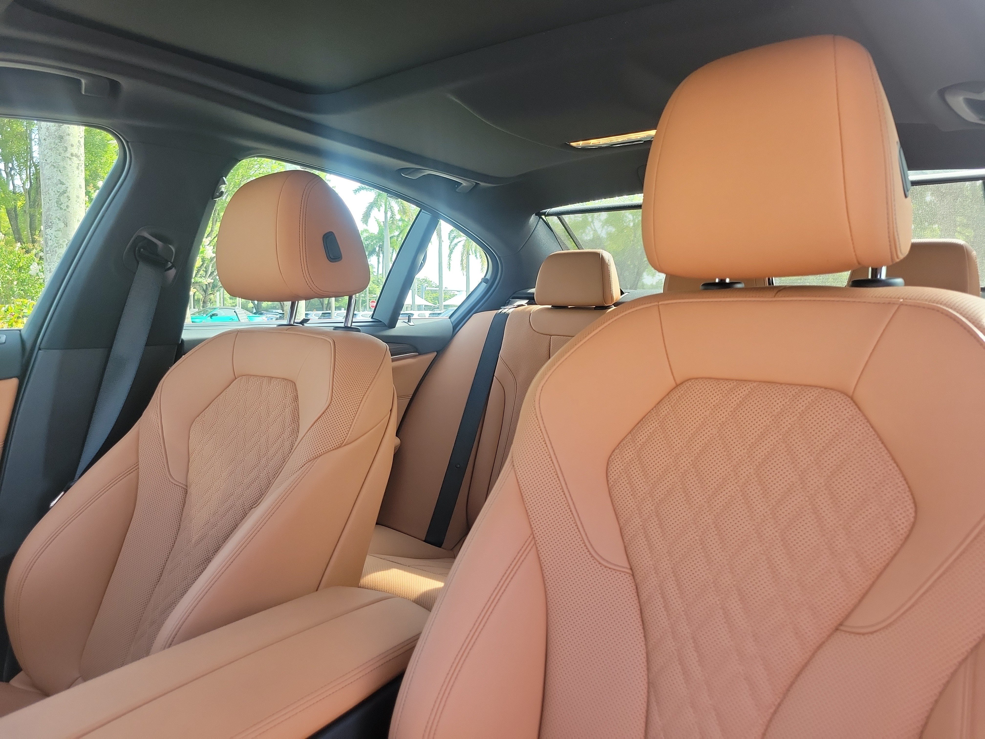 Used 2023 BMW 540i w/ Executive Package RWD image 18
