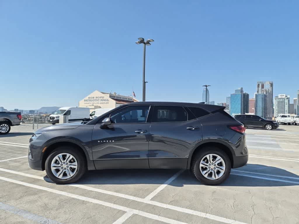 Used 2022 Chevrolet Blazer LT w/ LPO, Cargo Package FWD image 2