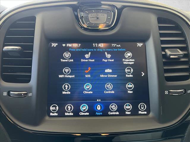 Used 2019 Chrysler 300 S w/ S Model Appearance Package RWD image 12
