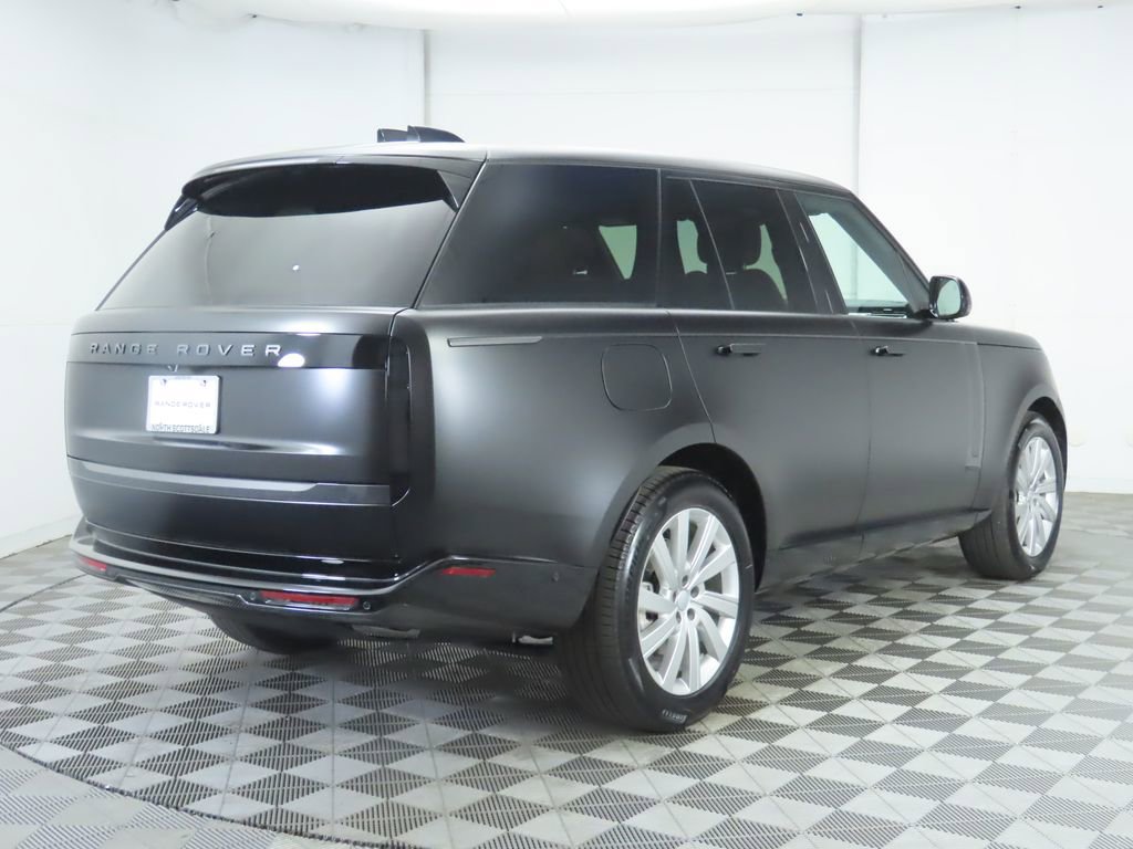 New 2025 Land Rover Range Rover SE image 5