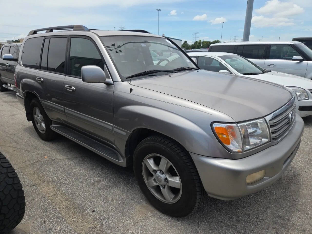 Used 2004 Toyota Land Cruiser AWD/4WD image 1