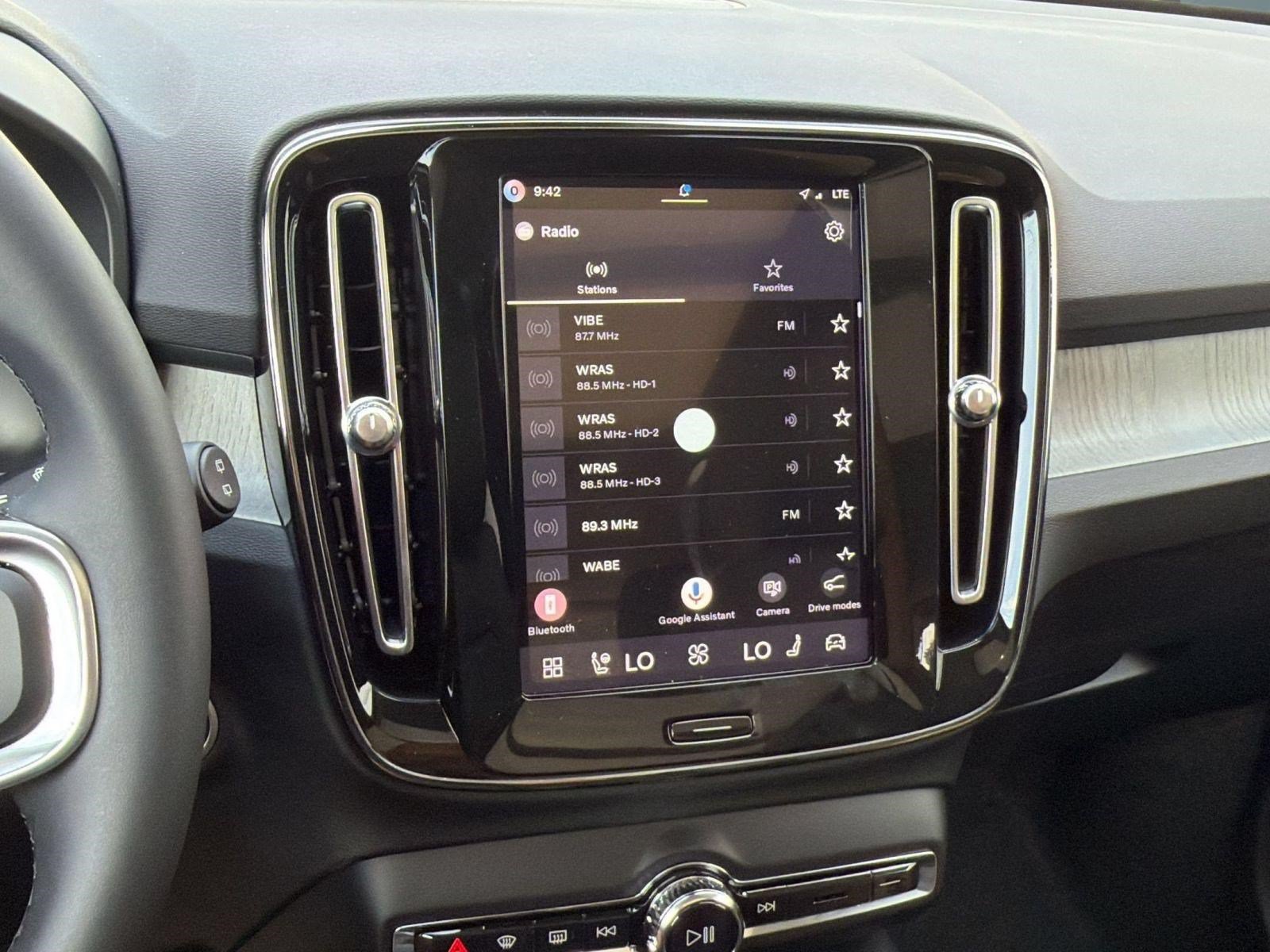 New 2026 Volvo XC40 B4 Plus w/ Protection Package Premier FWD image 20