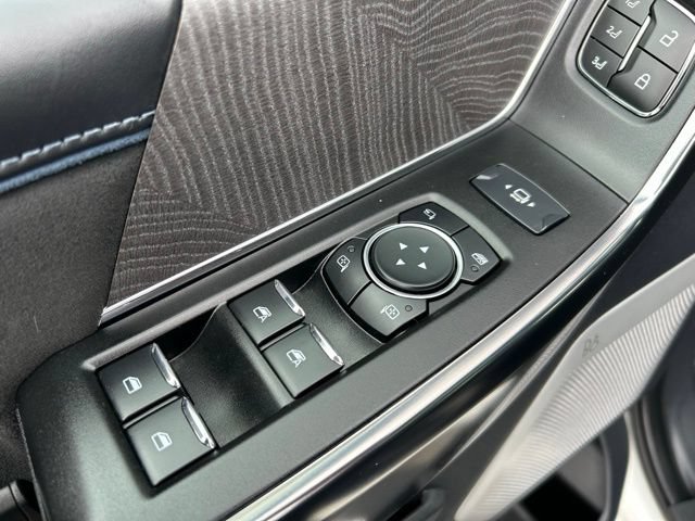 Used 2025 Ford F350 Platinum AWD/4WD image 41
