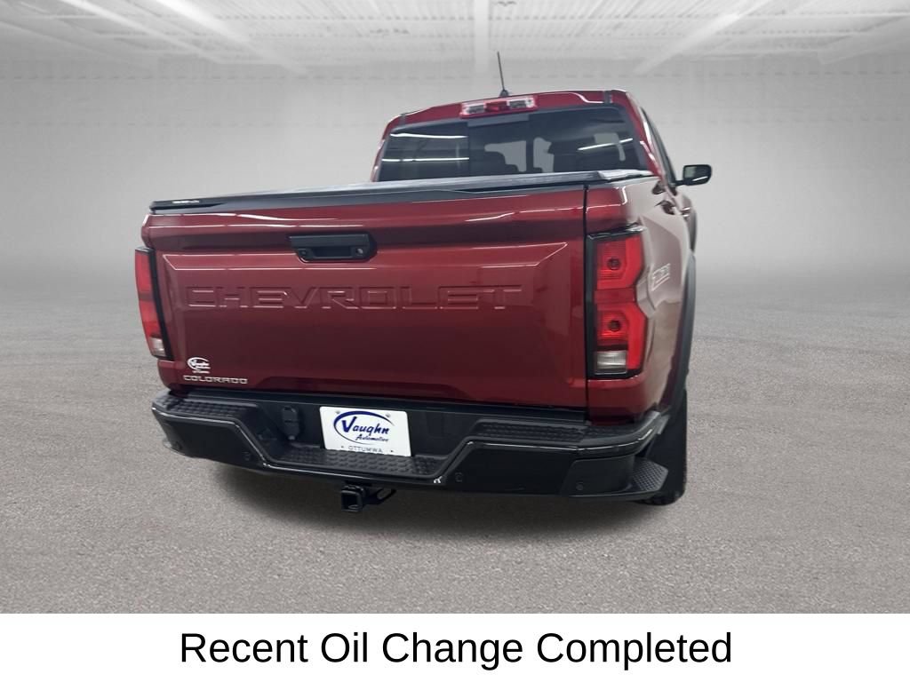 Used 2024 Chevrolet Colorado Z71 w/ Z71 Convenience Package 2 AWD/4WD image 12