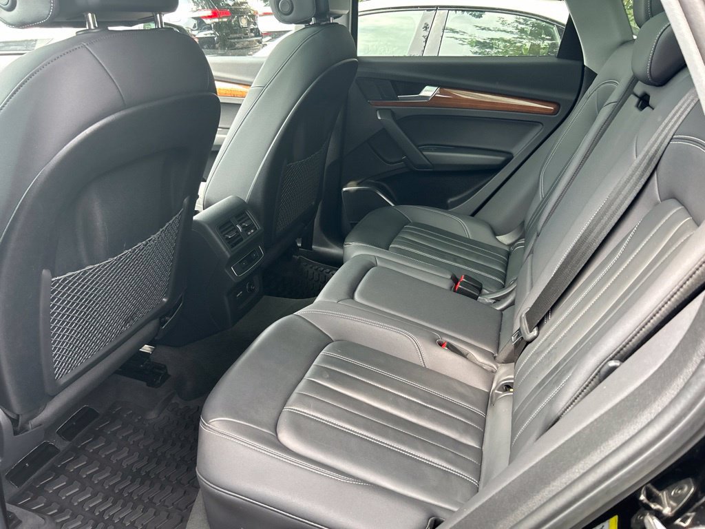 Used 2023 Audi Q5 2.0T Premium w/ Convenience Package AWD/4WD image 19