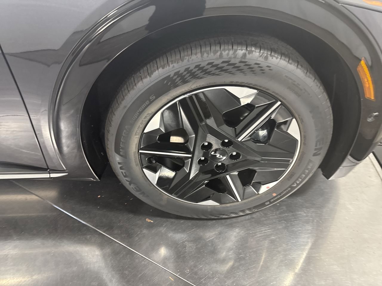 New 2025 Kia EV6 Wind image 14