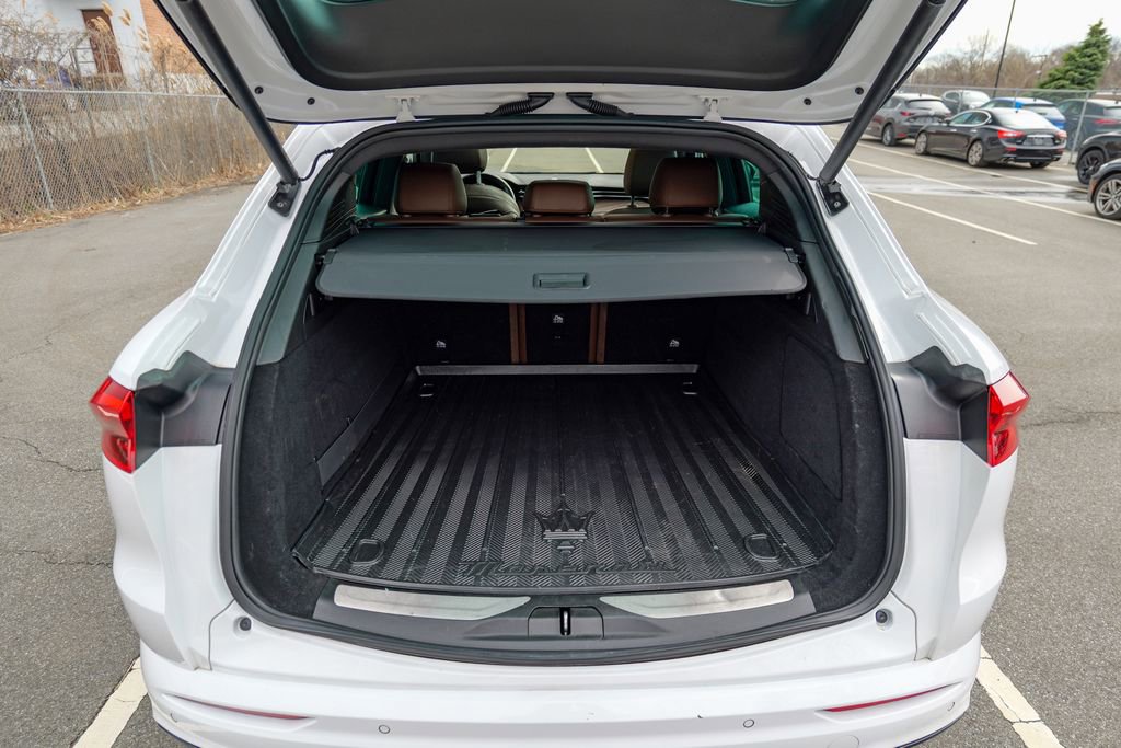 Certified 2023 Maserati Grecale GT image 59
