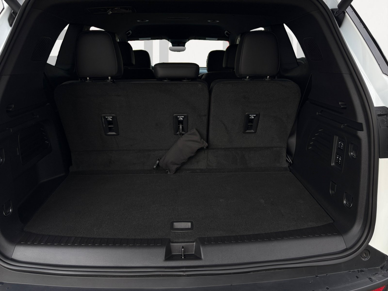 New 2026 Buick Enclave Preferred w/ Power Package FWD image 12