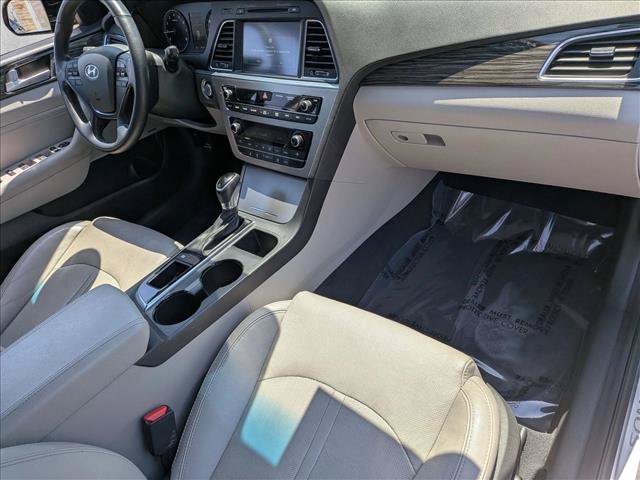 Used 2015 Hyundai Sonata Limited w/ Option Group 05 FWD image 20