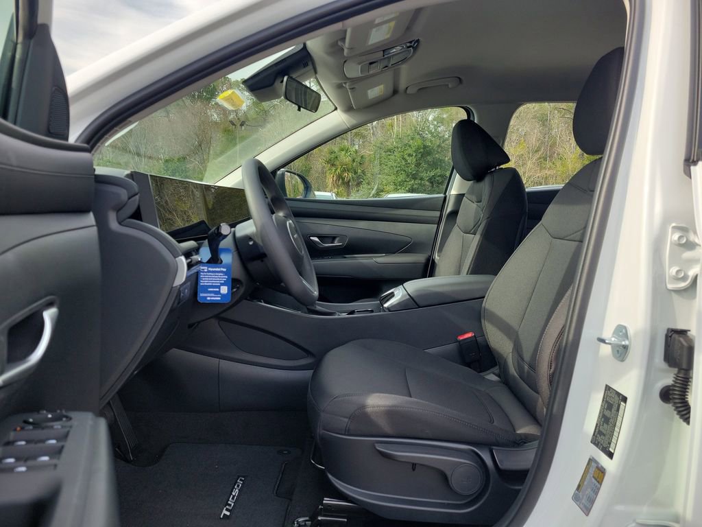 Used 2026 Hyundai Tucson SE image 14