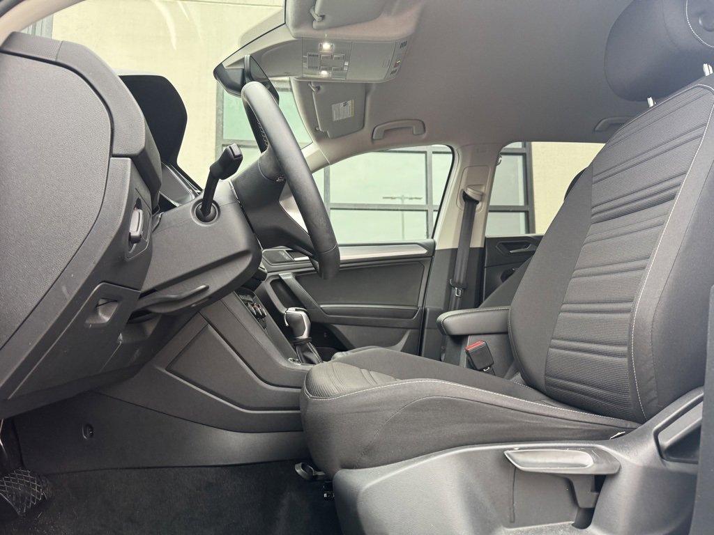 Used 2022 Volkswagen Tiguan S image 6