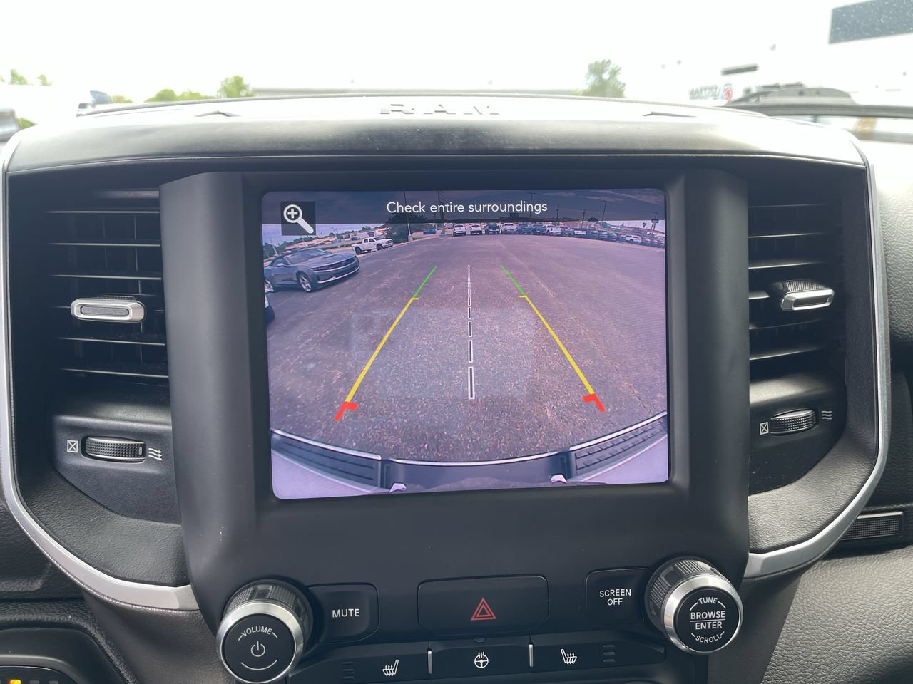 Used 2020 RAM 1500 Big Horn AWD/4WD image 14
