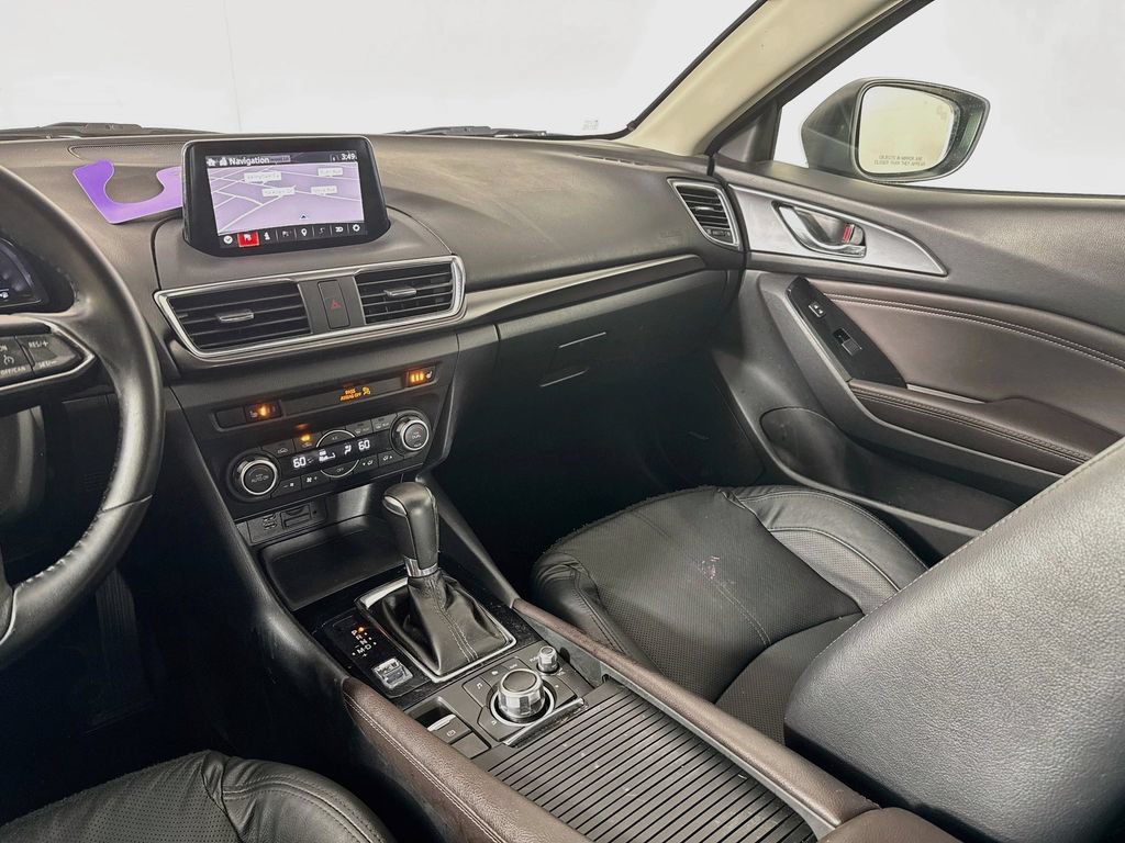 Used 2018 MAZDA MAZDA3 Grand Touring FWD image 29