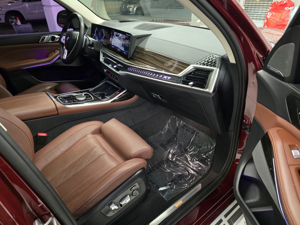 Used 2025 BMW X7 xDrive40i image 35