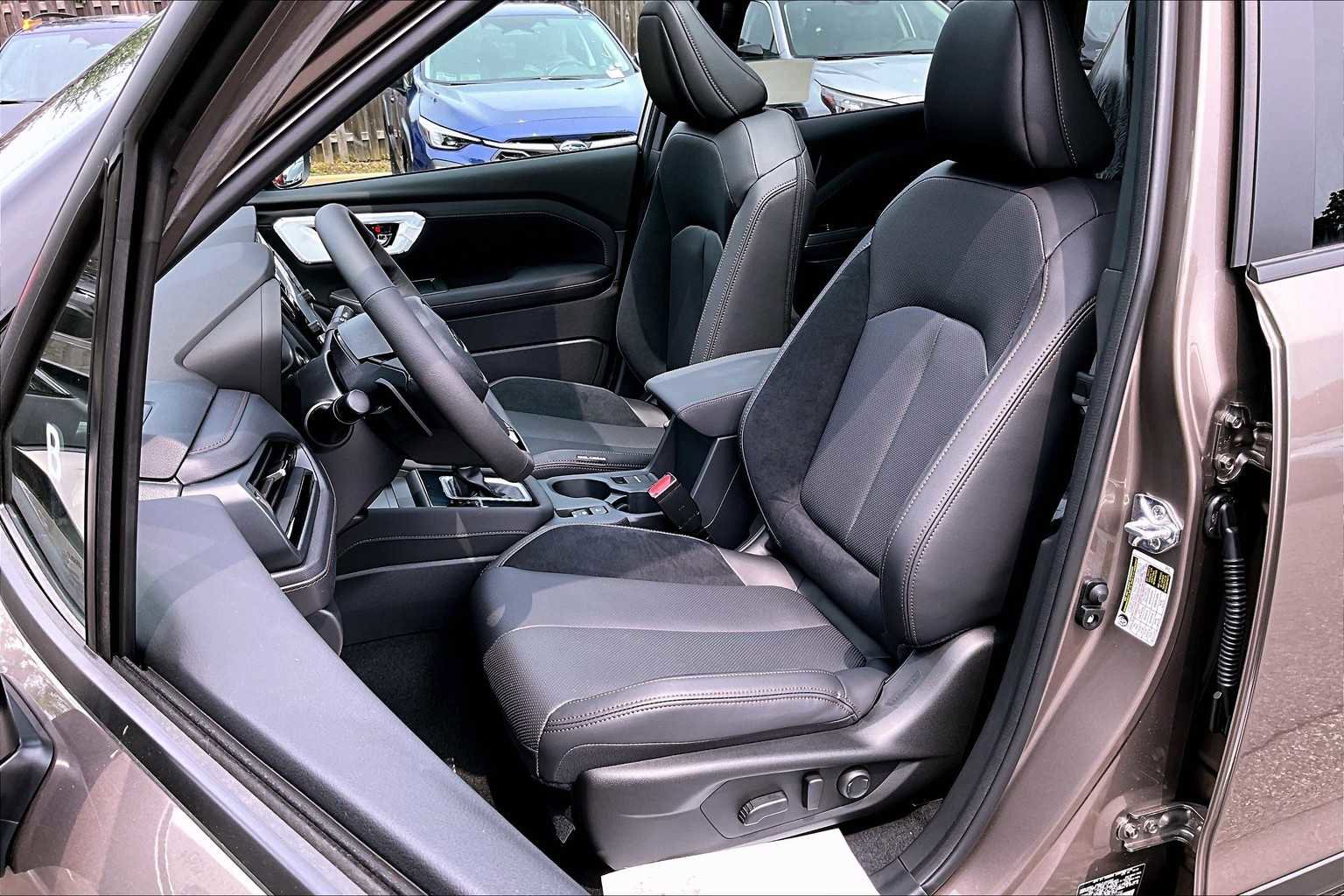 New 2025 Subaru Forester Touring image 9
