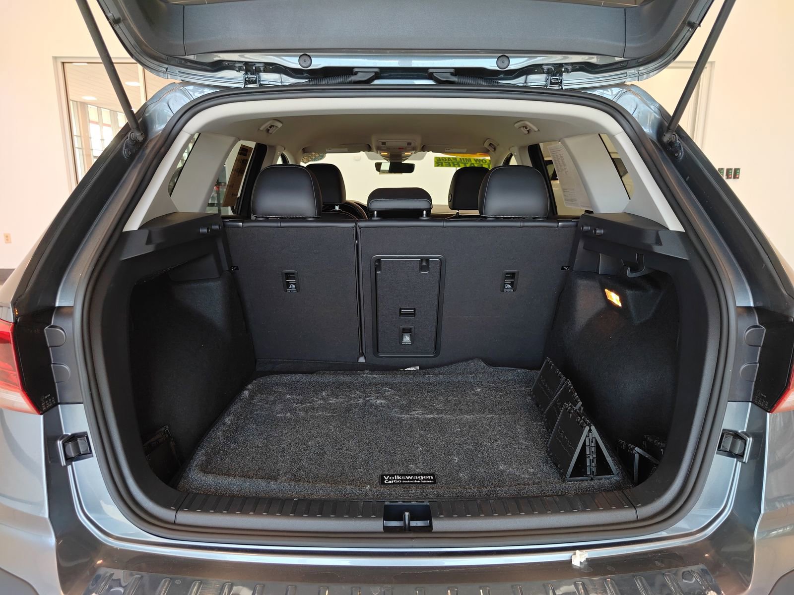 Used 2022 Volkswagen Taos SEL AWD/4WD image 14