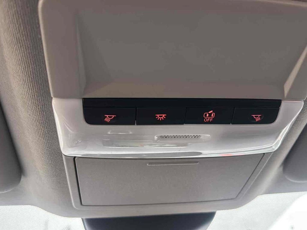 Used 2024 Nissan Sentra SV FWD image 40