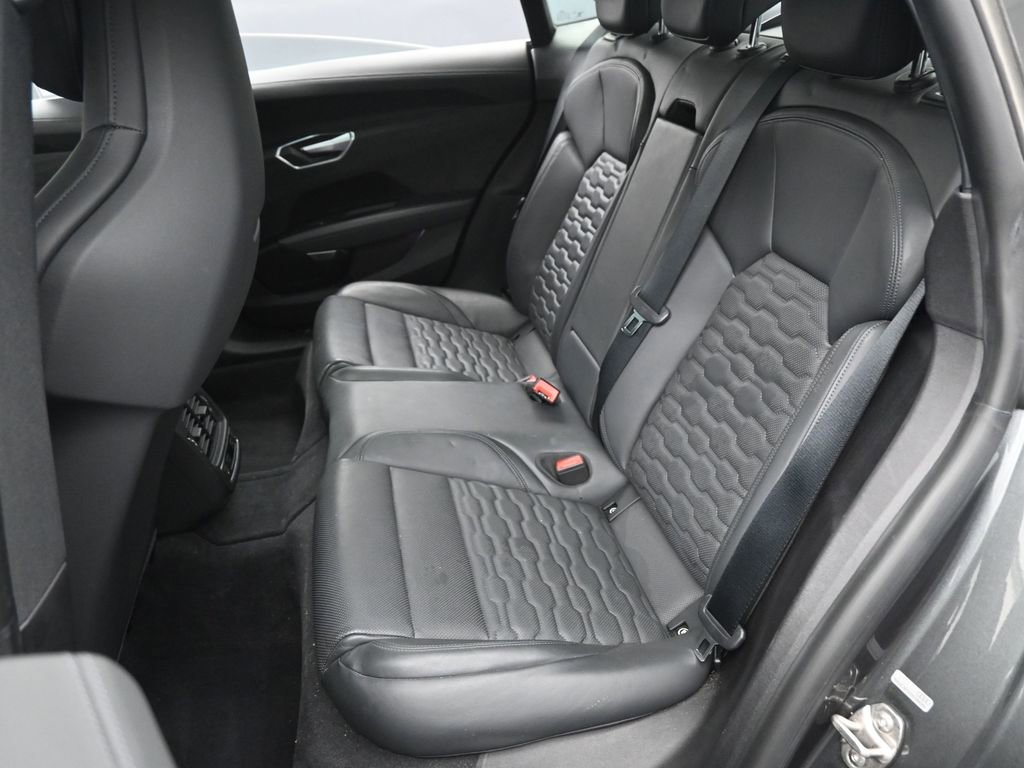 Used 2022 Audi e-tron GT Prestige w/ Prestige Package AWD/4WD image 26