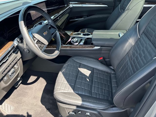 Certified 2025 Cadillac Escalade ESV Sport Platinum AWD/4WD image 22
