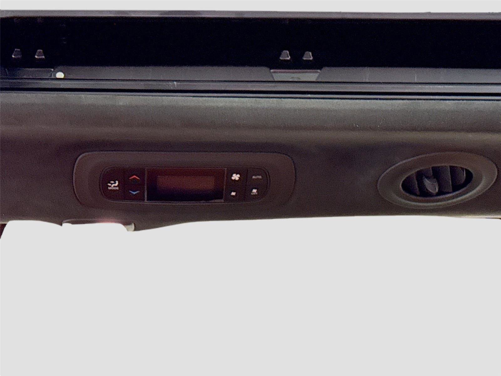 Used 2023 Chrysler Pacifica Pinnacle image 21