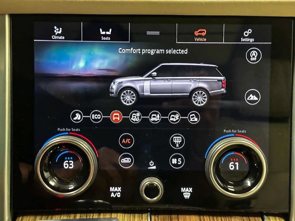 Used 2019 Land Rover Range Rover Supercharged AWD/4WD image 38