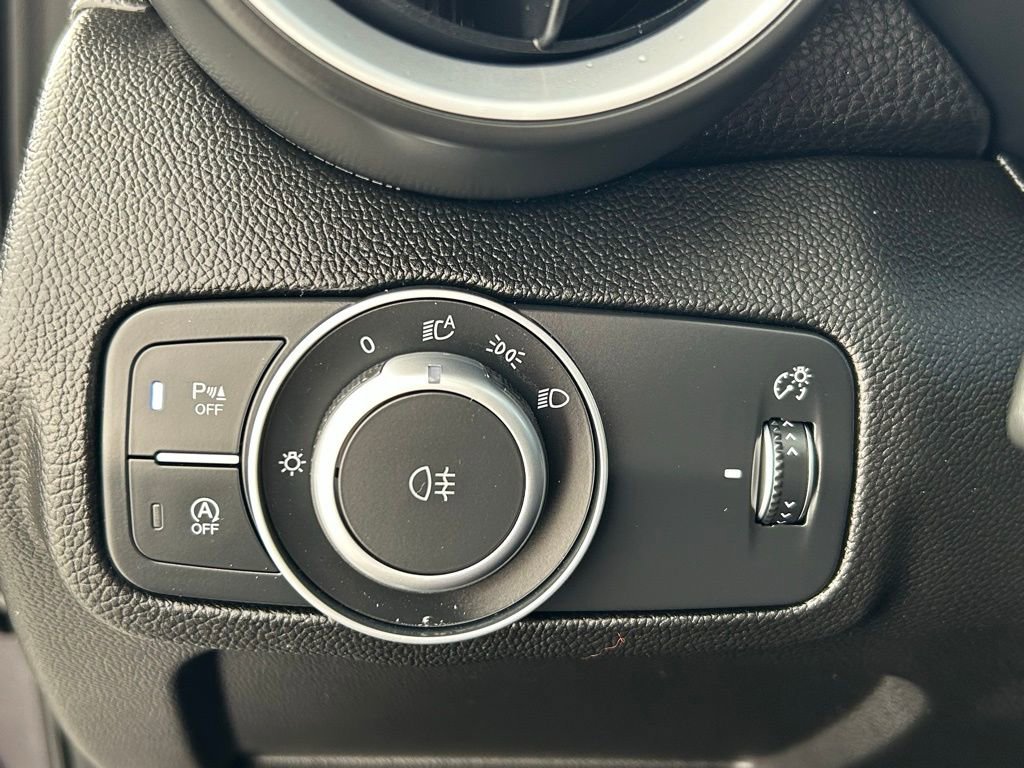 New 2025 Alfa Romeo Giulia image 30