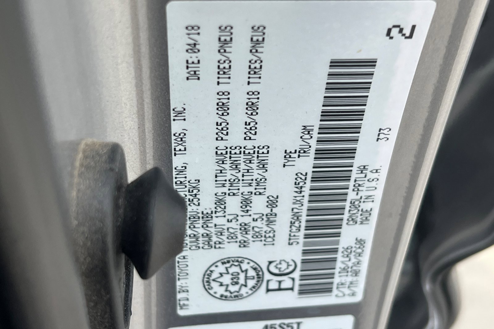 Used 2018 Toyota Tacoma Limited image 23