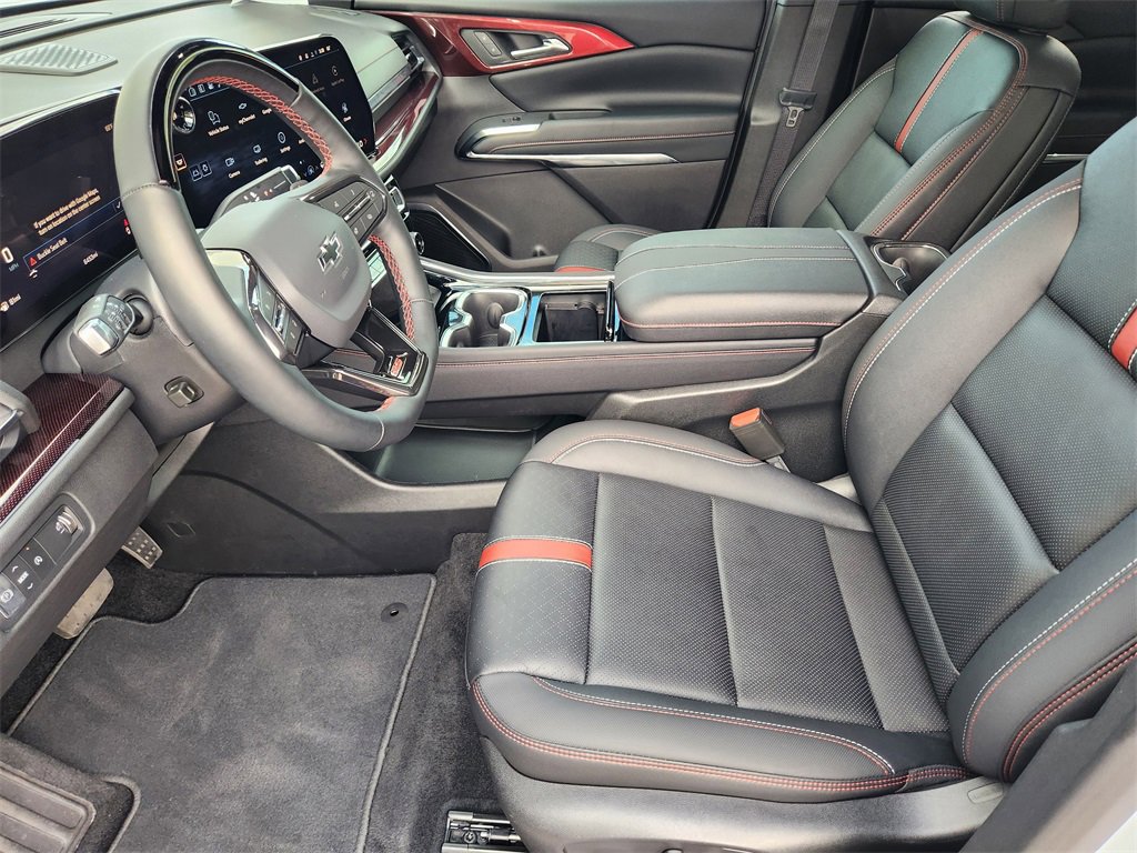 Used 2026 Chevrolet Traverse RS image 13