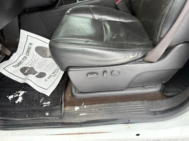 Used 2013 GMC Sierra 2500 SLT w/ Suspension Package, Off-Road image 8