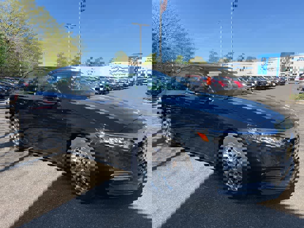 Certified 2019 Honda Accord LX image 10