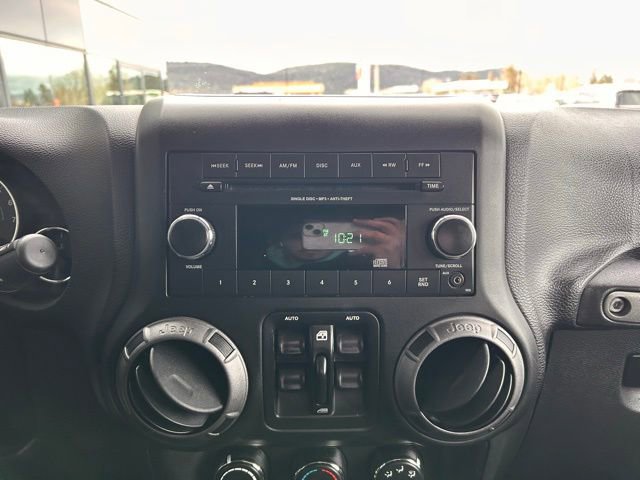 Used 2018 Jeep Wrangler Unlimited Sport S AWD/4WD image 14