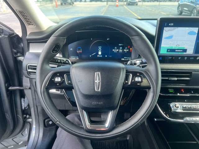 Certified 2023 Lincoln Corsair AWD w/ Equipment Group 101A image 17