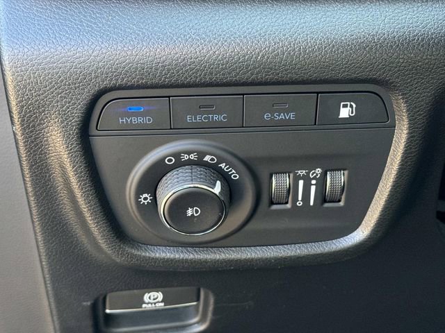 Used 2022 Jeep Grand Cherokee Limited 4xe w/ Luxury Tech Group II image 27