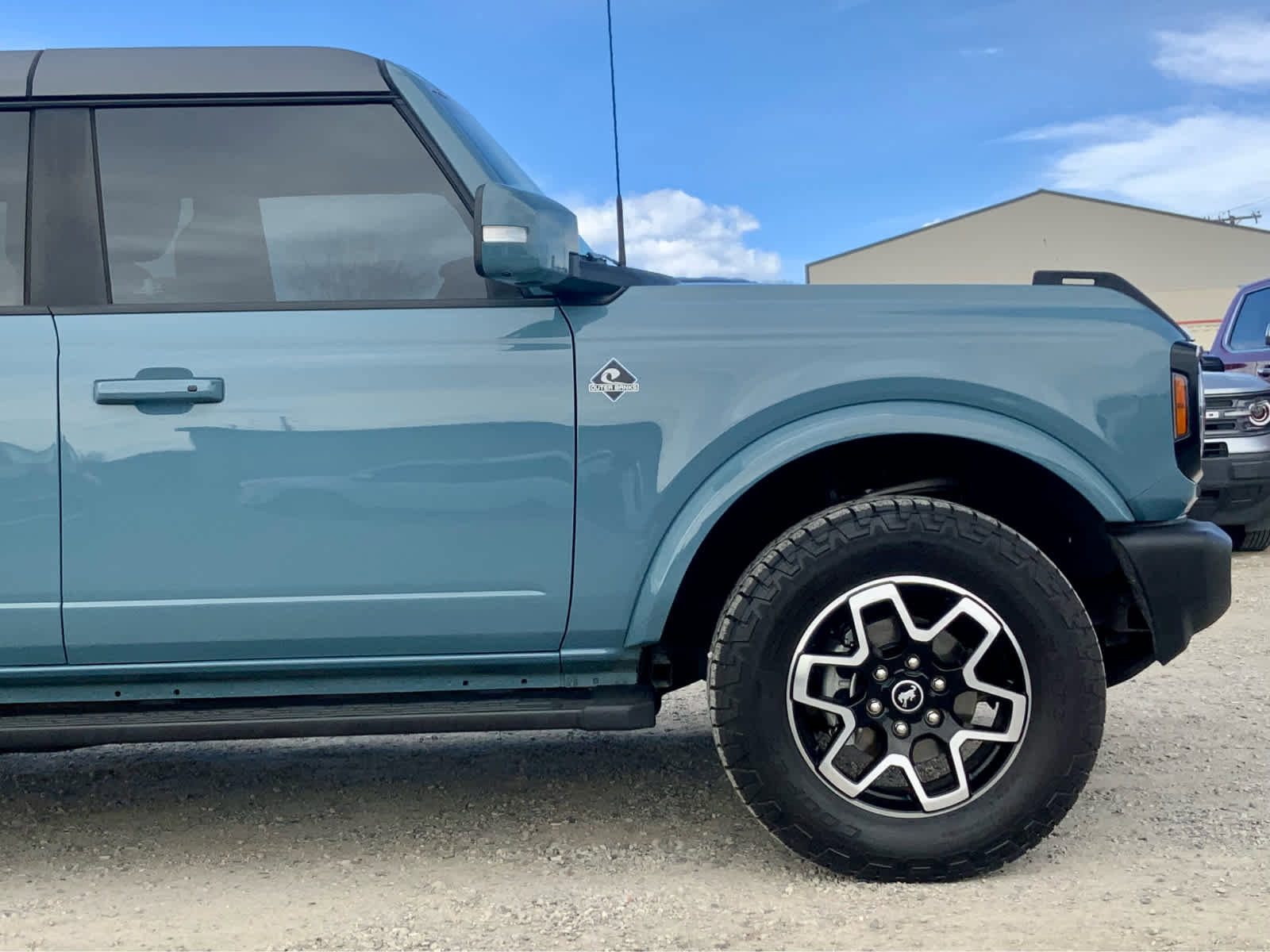 Used 2023 Ford Bronco Outer Banks image 10