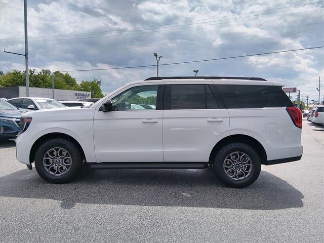 Used 2025 Ford Expedition Active RWD image 6