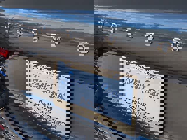 Used 2018 Volvo XC60 T6 Inscription w/ Convenience Package image 12