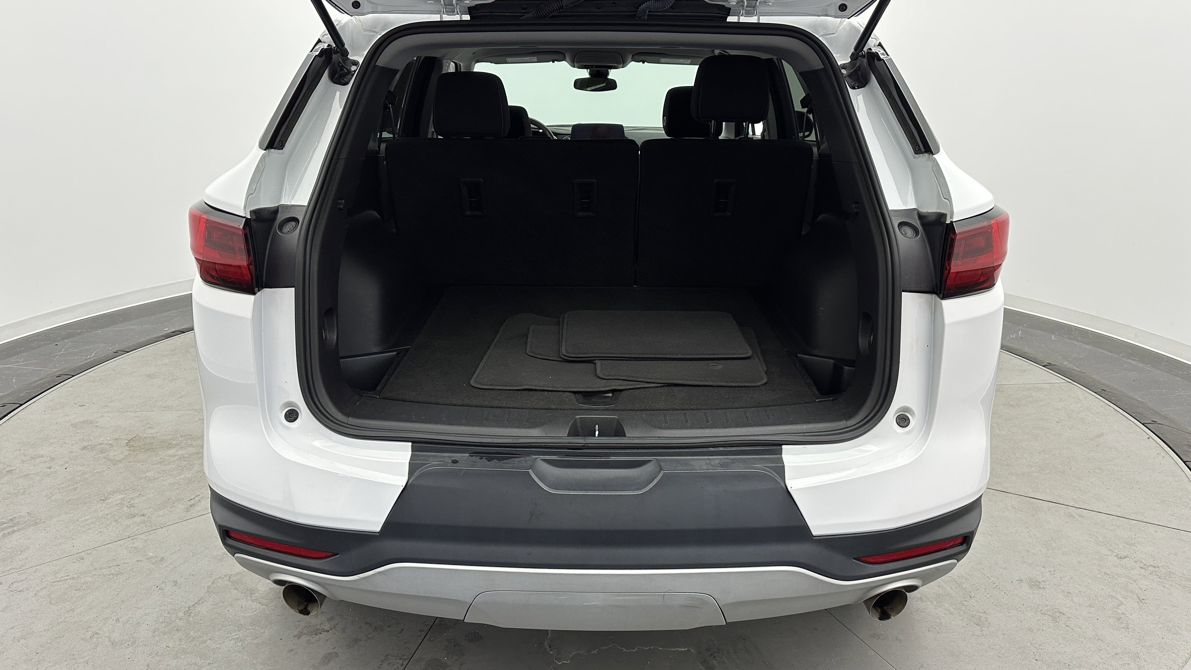 Used 2023 Chevrolet Blazer LT image 31